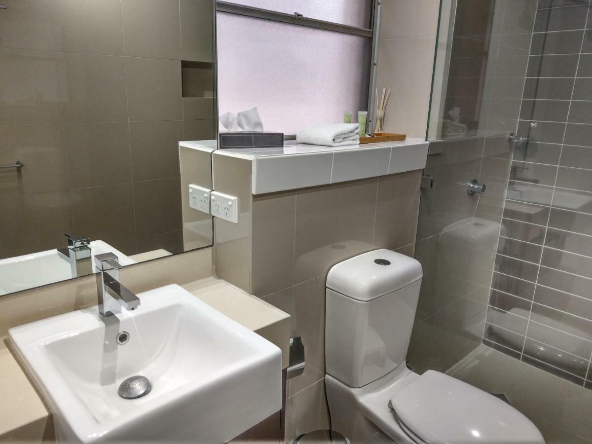 North Melbourne Retreat Apartment Bagian luar foto